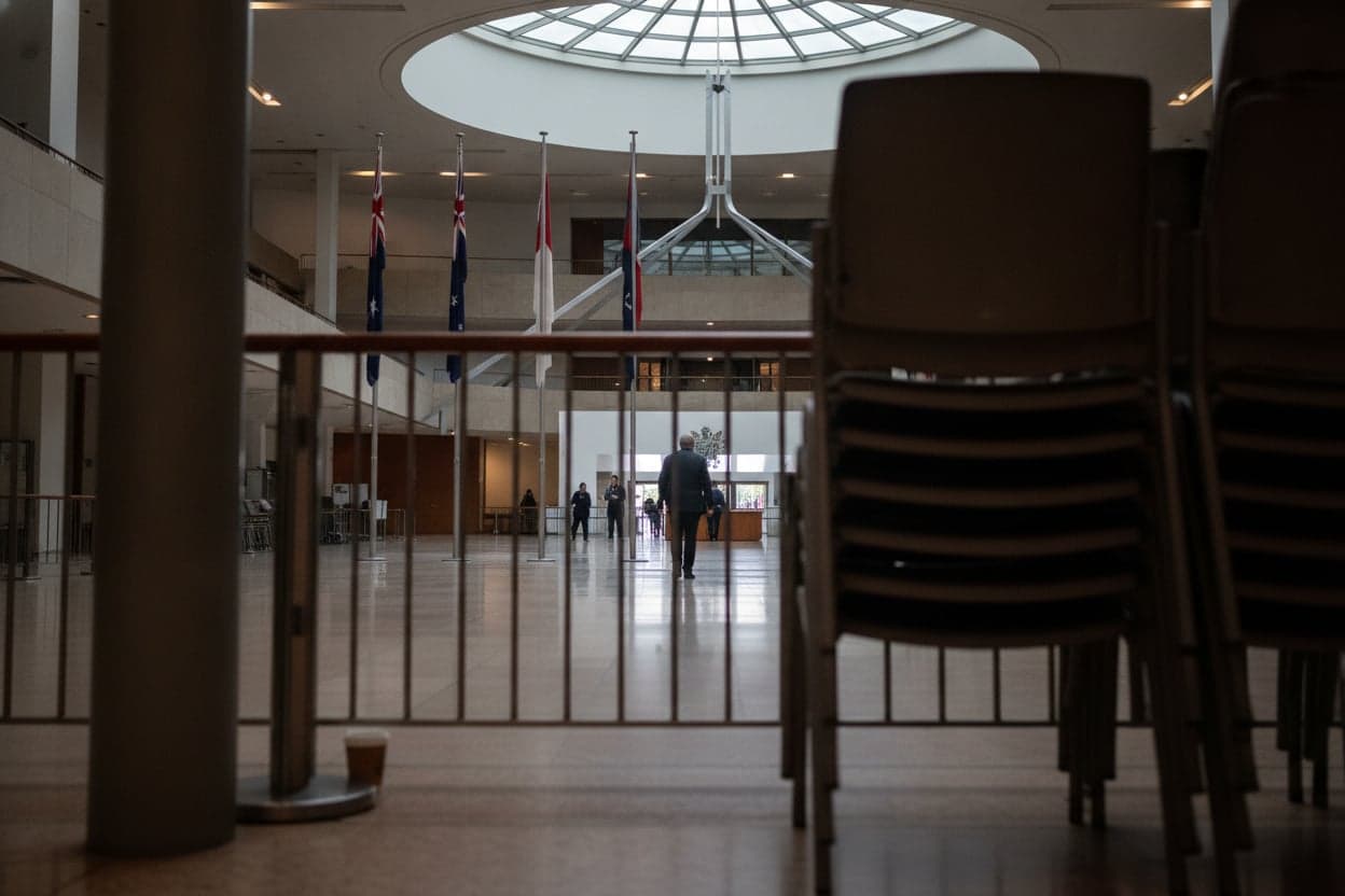 Australian Liberal Party Senator Bragg's Immigration Cap Proposal Fails to Secure Party Support